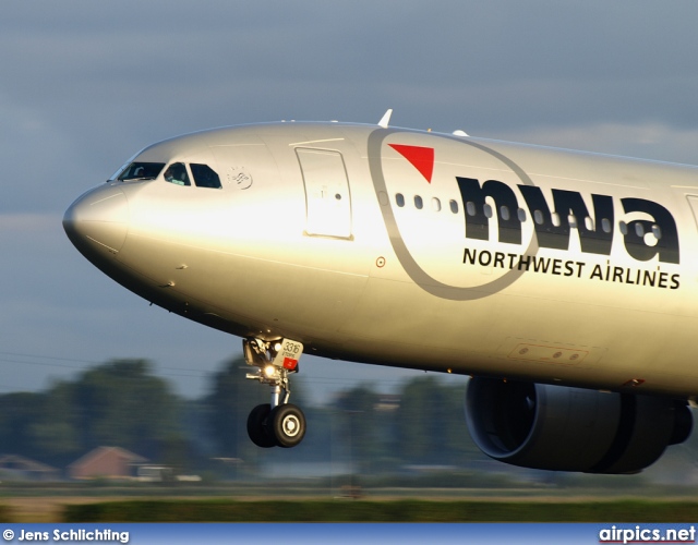 N816NW, Airbus A330-300, Northwest Airlines
