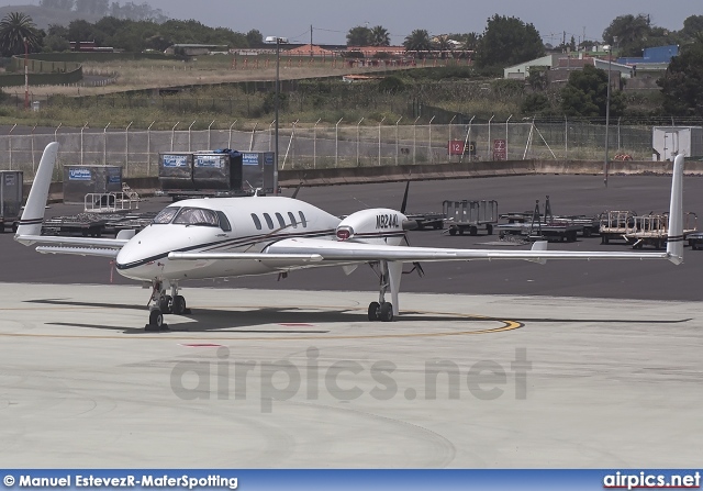 N8244L, Beech 2000A Starship, Private