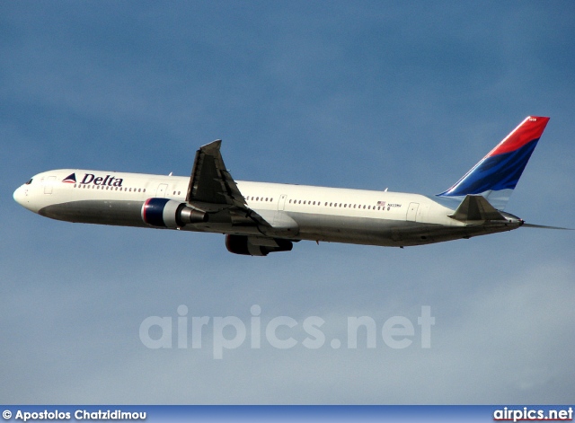 N833MH, Boeing 767-400ER, Delta Air Lines