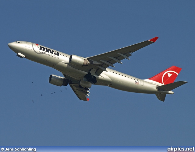 N861NW, Airbus A330-200, Northwest Airlines
