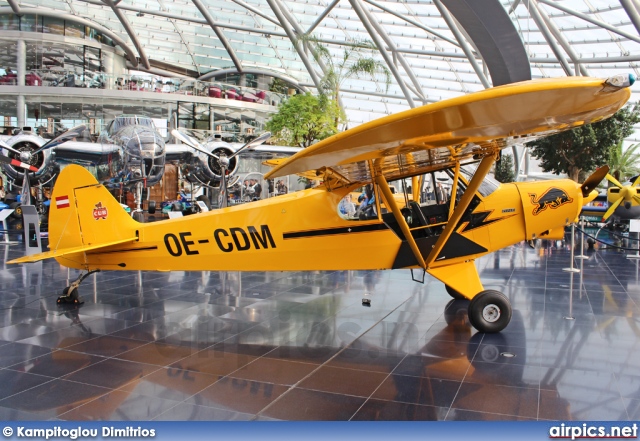 OE-CDM, Piper PA-18 150 Super Cub, Flying Bulls