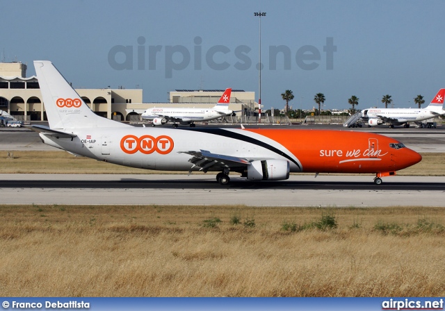 OE-IAP, Boeing 737-400SF, TNT Airways