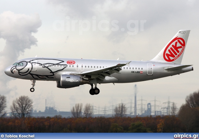 OE-LED, Airbus A319-100, Niki