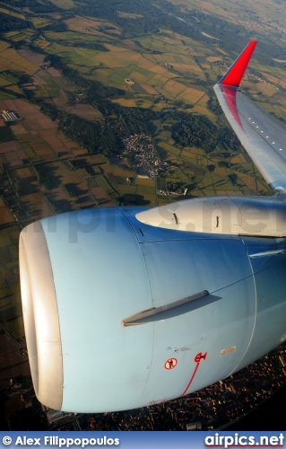 OE-LNN, Boeing 737-700, Austrian