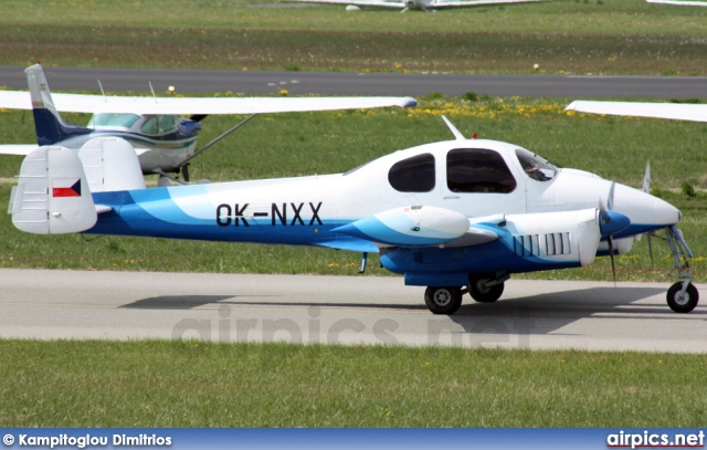 OK-NXX, Let L-200D Morava, Private