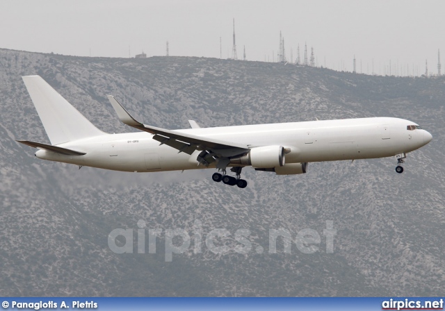 OY-SRS, Boeing 767-300ER(BCF), Star Air (Maersk)