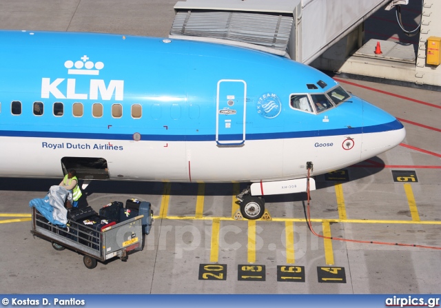 PH-BXH, Boeing 737-800, KLM Royal Dutch Airlines