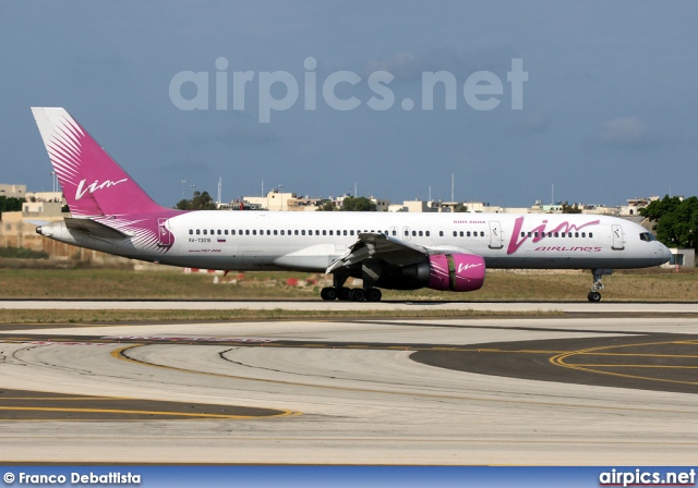 RA-73016, Boeing 757-200, VIM Airlines