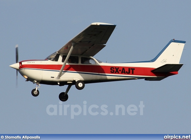 SX-AJT, Cessna (Reims) 172K Hawk XP, Private