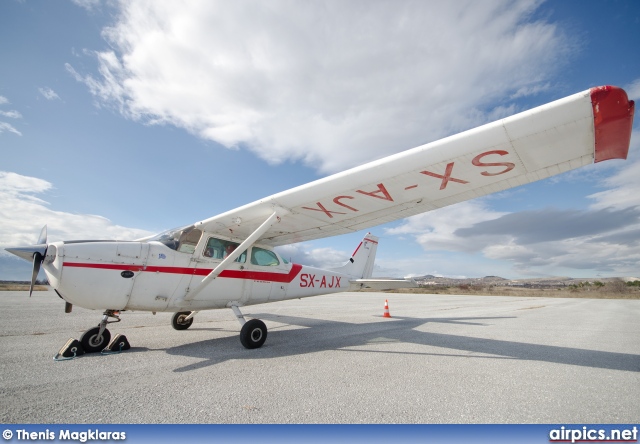 SX-AJX, Cessna 172L Skyhawk, Private