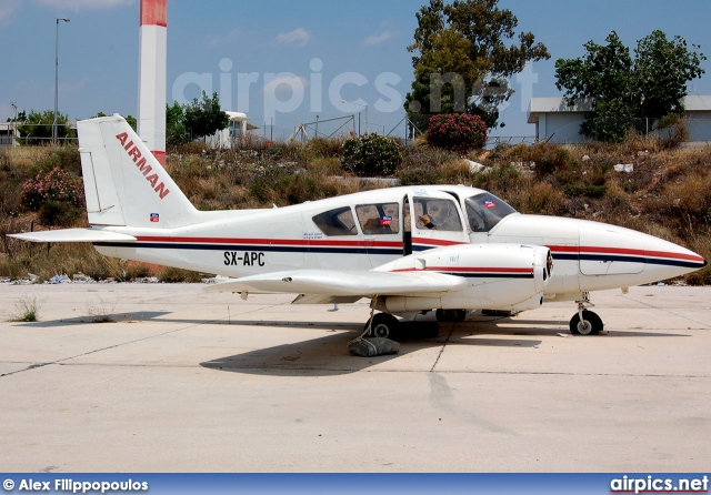 SX-APC, Piper PA-23-250 B Aztec, Aviator Airways