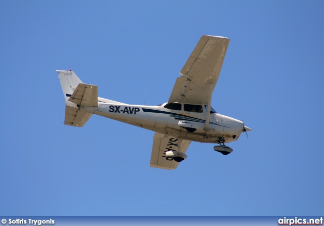 SX-AVP, Cessna 172SP Skyhawk, Private