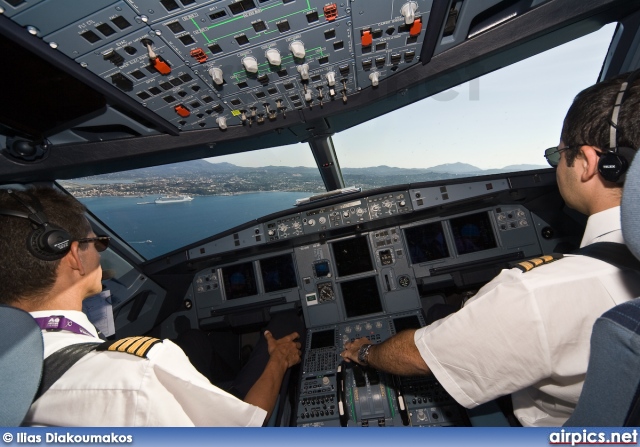 SX-DVR, Airbus A320-200, Aegean Airlines