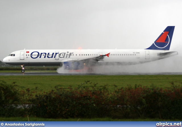 TC-OAE, Airbus A321-200, Onur Air