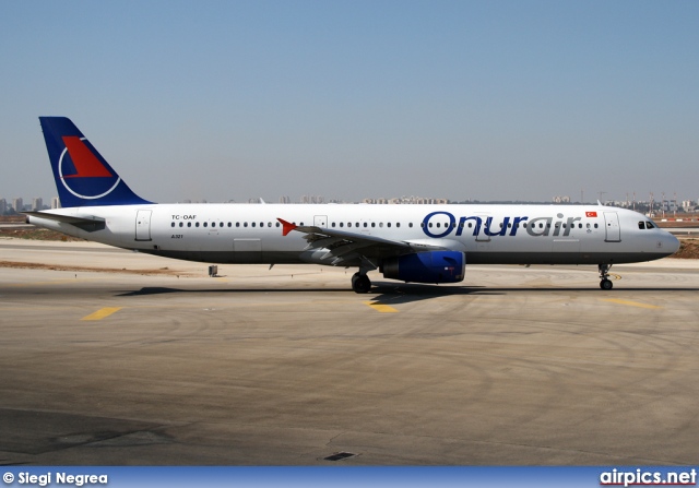 TC-OAF, Airbus A321-200, Onur Air