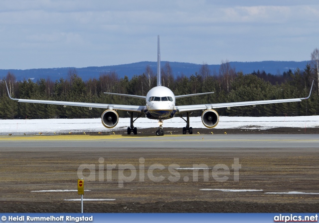 TF-FIY, Boeing 757-200, Icelandair