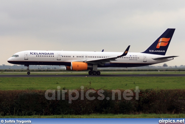 TF-FIY, Boeing 757-200, Icelandair