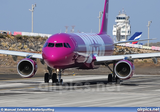 TF-MOM, Airbus A321-200, WOW air