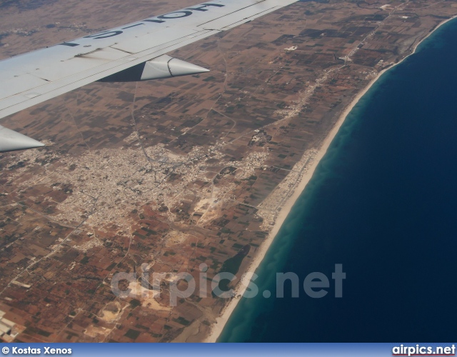 TS-IOH, Boeing 737-500, Tunis Air