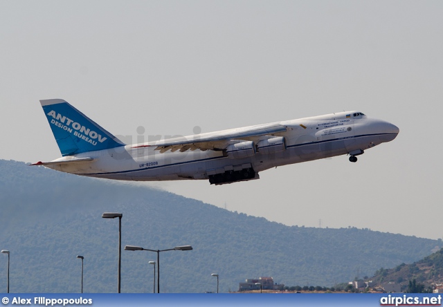 UR-82009, Antonov An-124-100 Ruslan, Antonov