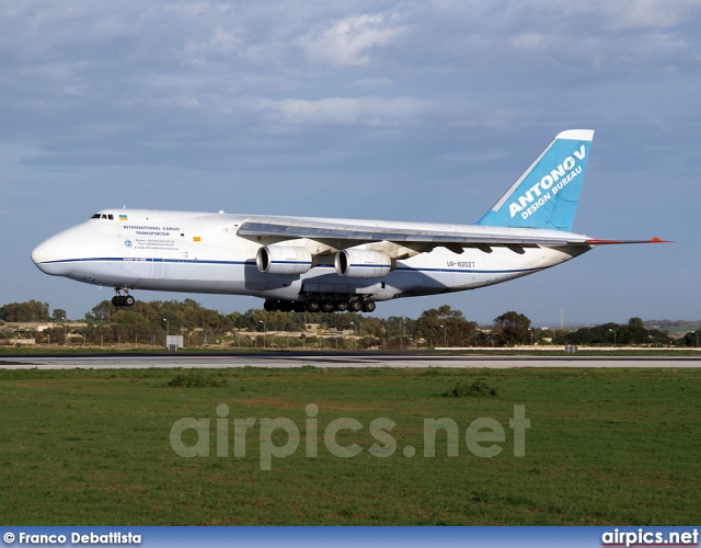 UR-82027, Antonov An-124-100 Ruslan, Antonov