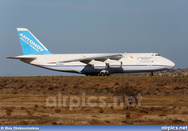 UR-82027, Antonov An-124-100 Ruslan, Antonov