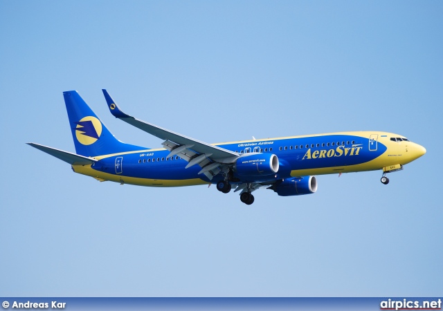 UR-AAO, Boeing 737-800, Aerosvit Airlines