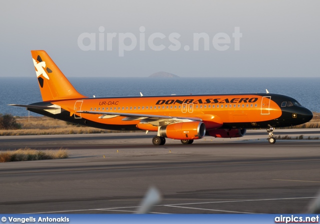 UR-DAC, Airbus A320-200, Donbassaero