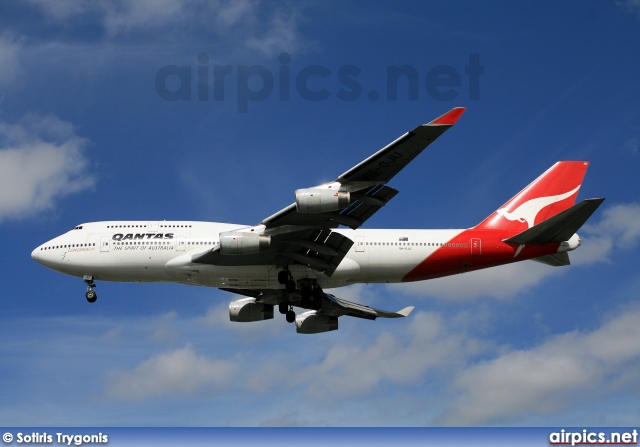 VH-OJU, Boeing 747-400, Qantas
