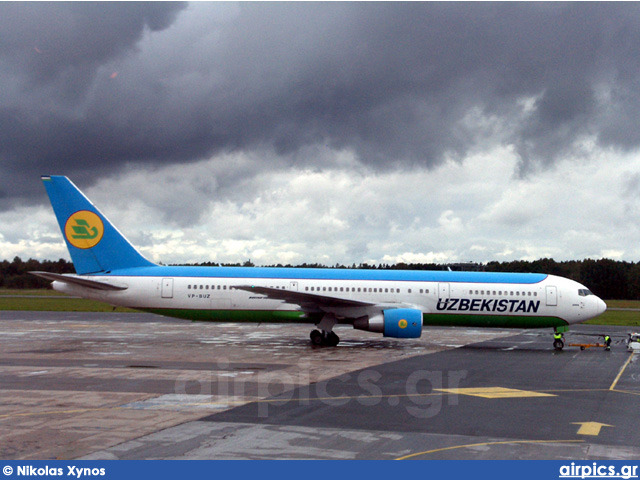 VP-BUZ, Boeing 767-300ER, Uzbekistan Airways