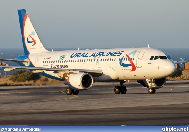 VQ-BRE, Airbus A320-200, Ural Airlines