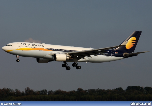 VT-JWG, Airbus A330-200, Jet Airways