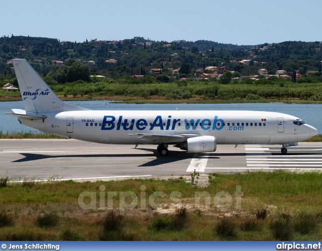 YR-BAD, Boeing 737-400, Blue Air