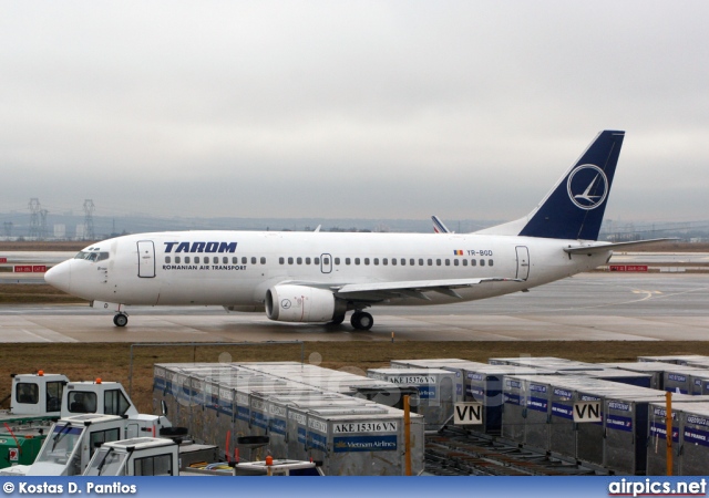 YR-BGD, Boeing 737-300, Tarom