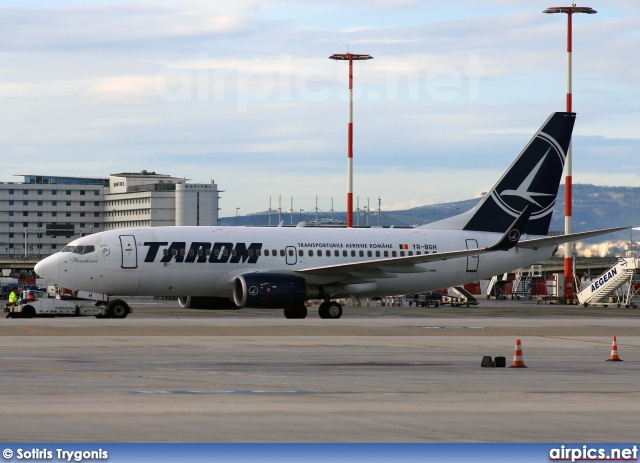 YR-BGH, Boeing 737-700, Tarom