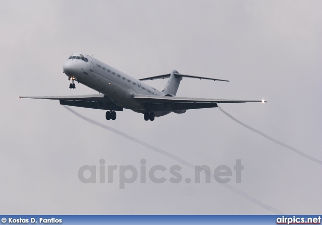 YR-MDR, McDonnell Douglas MD-82, Untitled