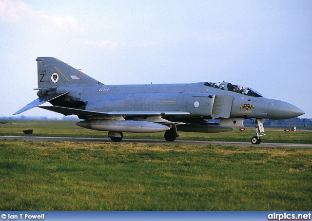 ZE364, McDonnell Douglas F-4J (UK) Phantom II, Royal Air Force