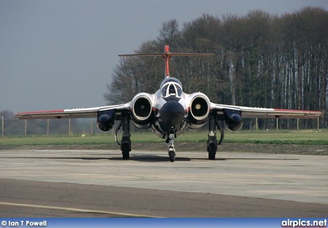 ZU-NIP, Hawker Siddeley Buccaneer S.2B, Private