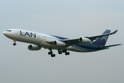 CC-CQG, Airbus A340-300, Lan Airline