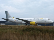 EC-LAA, Airbus A320-200, Vueling
