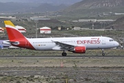 EC-LUS, Airbus A320-200, Iberia Express