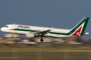 EI-DSF, Airbus A320-200, Alitalia