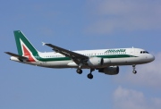 EI-DTI, Airbus A320-200, Alitalia