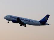G-BYTH, Airbus A320-200, Thomas Cook Airlines