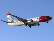 LN-DYE, Boeing 737-800, Norwegian Air Shuttle