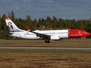 LN-DYM, Boeing 737-800, Norwegian Air Shuttle