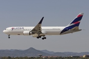 PT-MSY, Boeing 767-300, LATAM Linhas Aereas