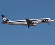 SP-LNA, Embraer ERJ 190-200LR (Embraer 195), LOT Polish Airlines