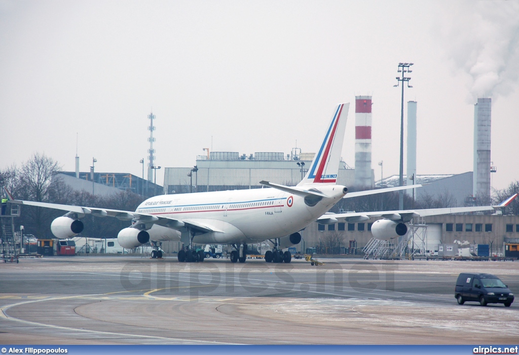 075, Airbus A340-200, French Air Force