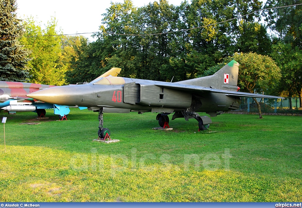140, Mikoyan-Gurevich MiG-23MF, Polish Air Force